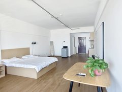 威海高区后峰西押一付一！地暖可做饭！电梯精装公寓。出租房源真实图片