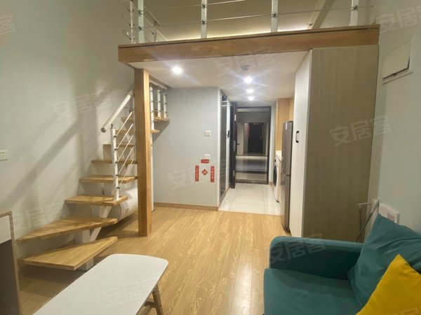 郑州高新区科学大道保利文化广场一期(商住楼)保利文化广场,精装loft