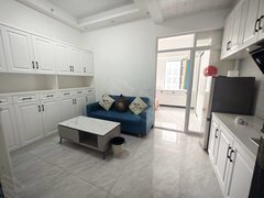 武汉黄陂汉口北中部国际物联港公寓 电梯房 阳光充足 家电齐全出租房源真实图片