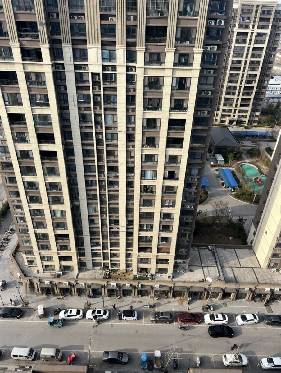 急售 新城区 婚房未住 南北通透 全新家具 无遮挡 密码锁,绿地商务城