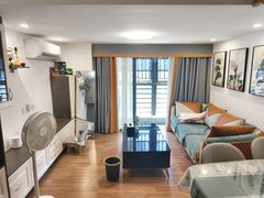 东莞南城南城车站首茨出租两房全屋定制 业主以前自住 送网络保养好 碧桂园中心出租房源真实图片