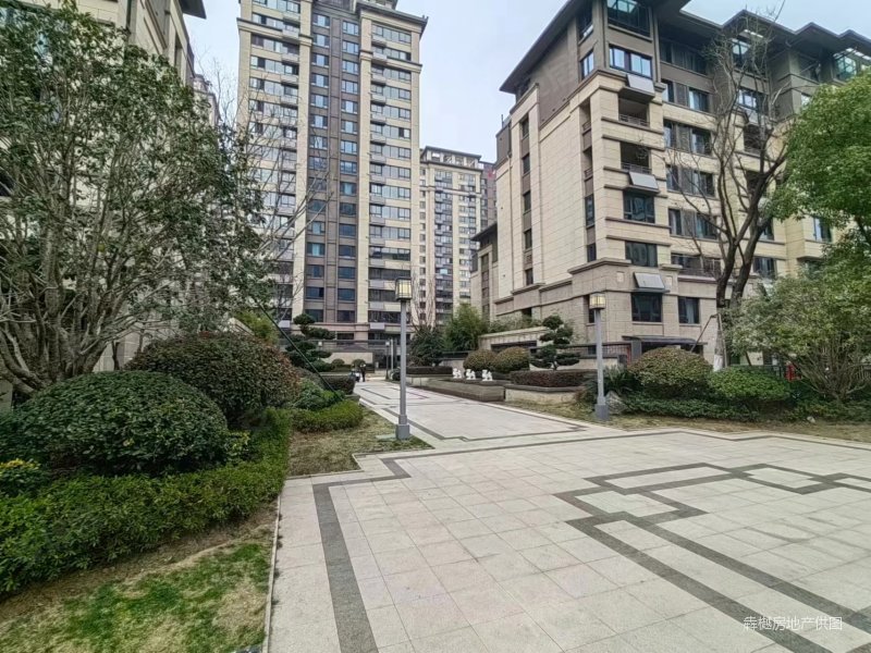合肥房产网>合肥二手房>滨湖新区二手房>环湖cbd二手房>高速时代公馆>