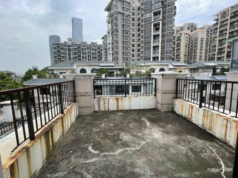 深圳房产网>深圳二手房>南山二手房>前海二手房>泛海拉菲花园(一期)>