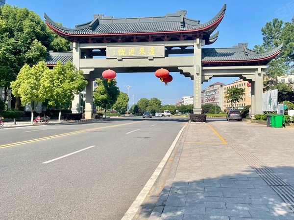 嵊州城区市中心金越府金越府 3室2厅2卫出租房源真实图片