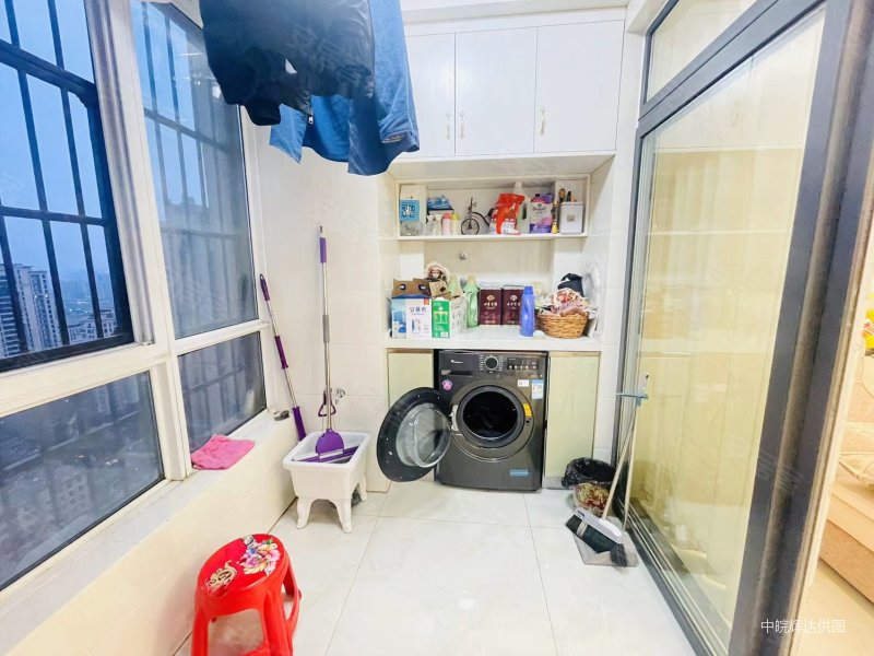 次新小区 文一名门学府 精装三房 配套齐全 交通便利 急卖