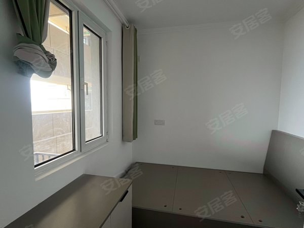 徐州铜山久隆凤凰城颐居隐山观湖A1区优静雅居 精装三室 装修豪华 急租房源！！出租房源真实图片