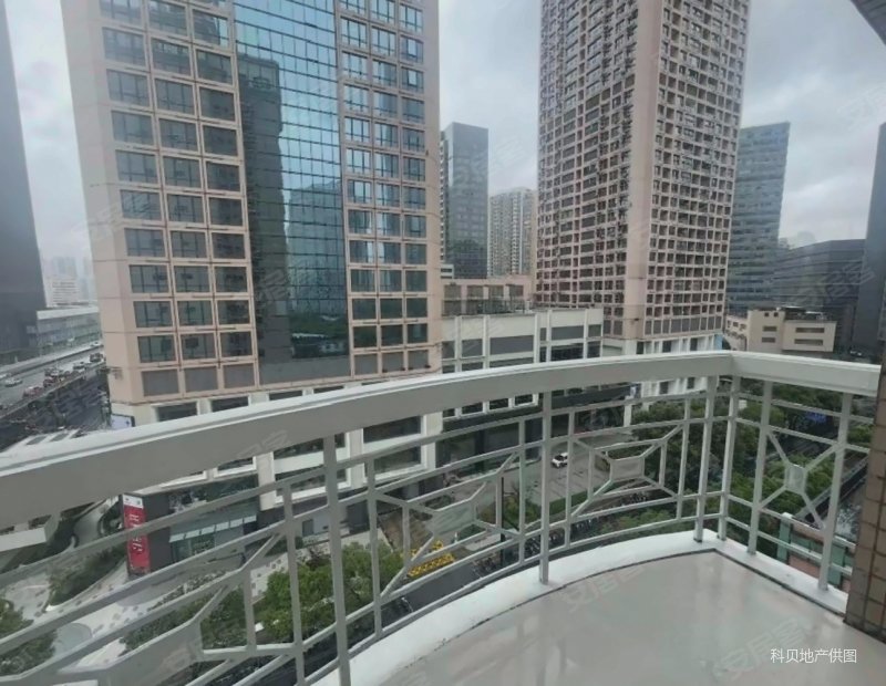 户型好,已装修,带家具家电,,户型好,康吉大厦二手房,402万,3室2厅,2卫