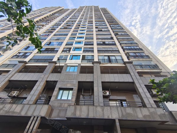 泉州丰泽东海湾东海湾俊园东海湾俊园 3室2厅1卫 电梯房 配套齐全 精