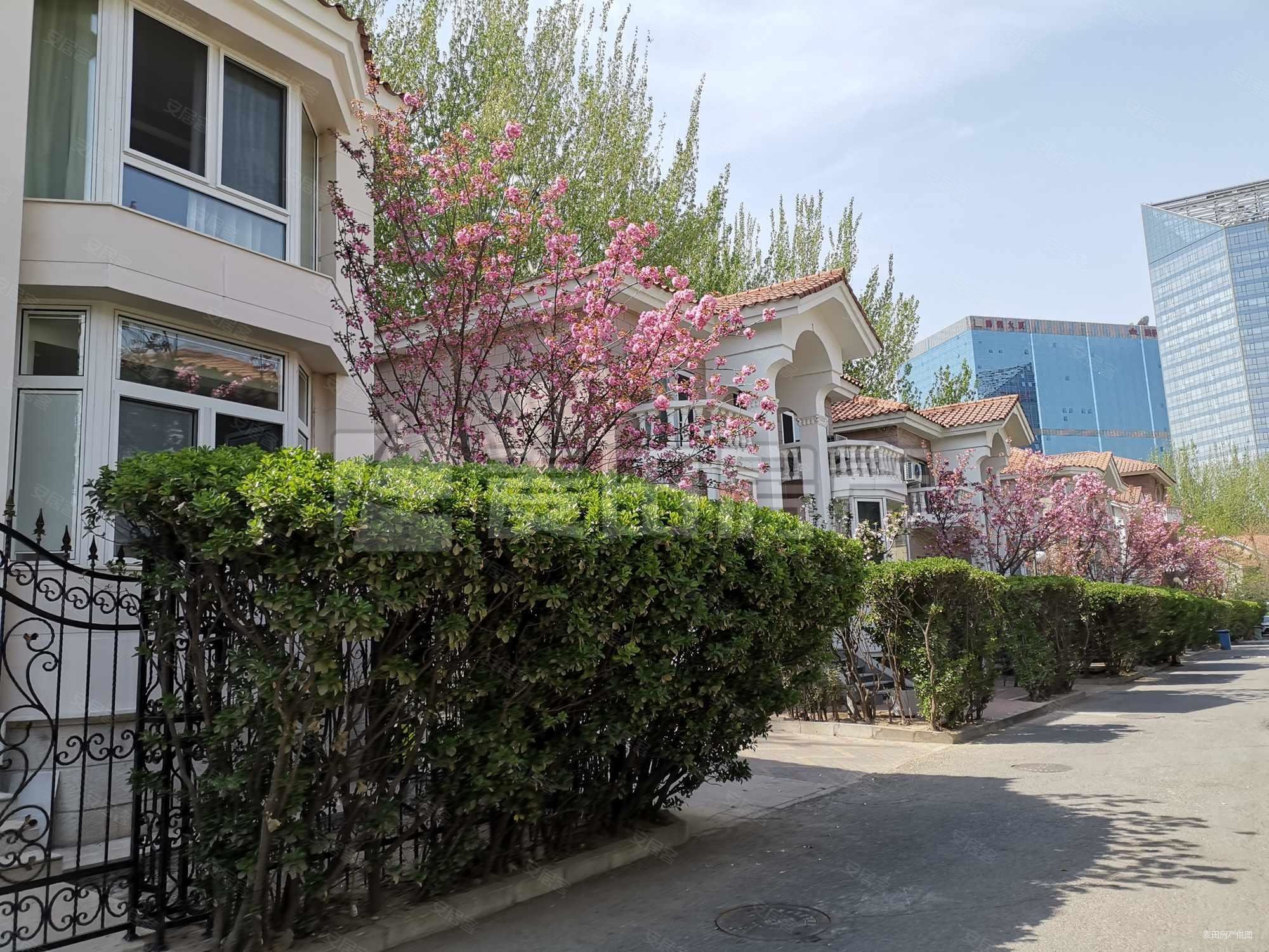 京润水上花园别墅