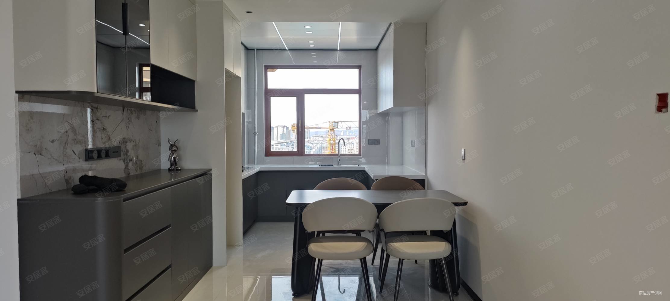 世纪嘉园3室2厅2卫137㎡南北94.8万