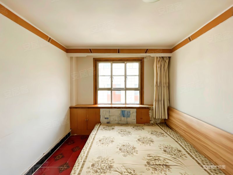 红山根西村4145号居民楼