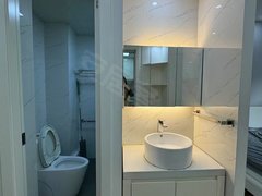 台州温岭城西西子花园 一室一厅一卫 包物业宽带 1500月出租房源真实图片