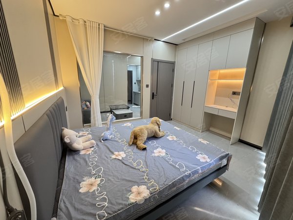 金华东阳东阳江北兴平东路115号楼人民路轻轨站 盛世豪门 落地窗一级空调 超大一室一厅带投影出租房源真实图片