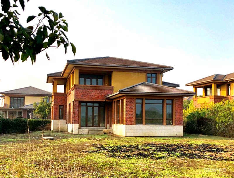 淀湖桃源临湖排独栋别墅南花园31亩阳台直观湖景