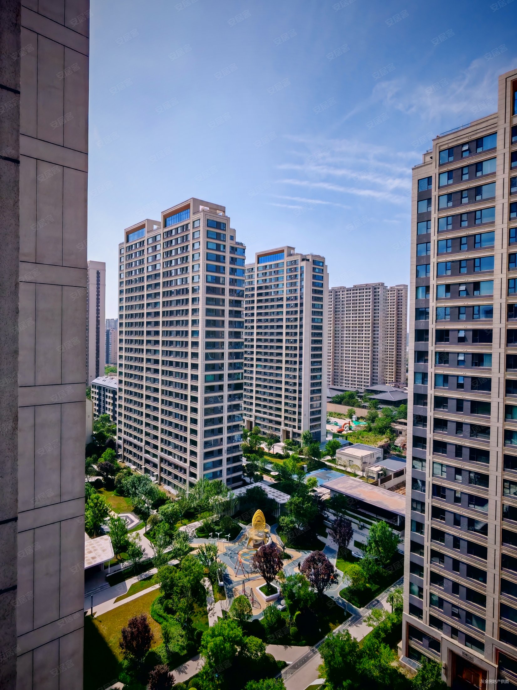 央企开发高品质 保利天悦 精装三室 南北通透好户型 超大横厅