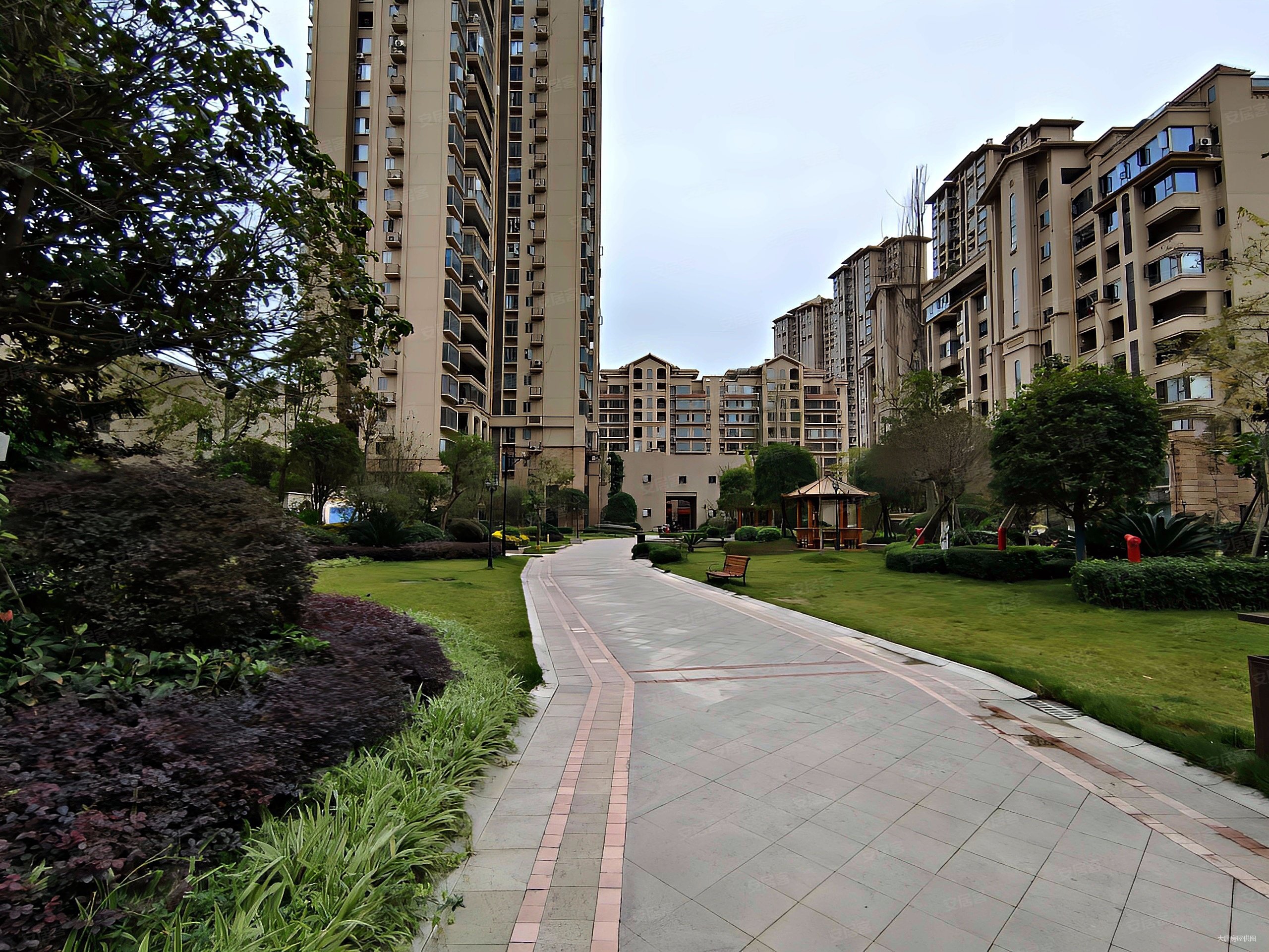 婚房送车位佳乐澜郡夏宫满二年送家具家电诚心售