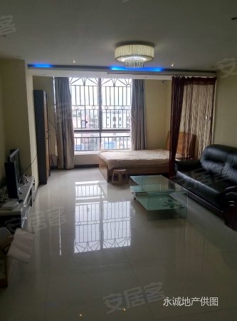 塘厦沃尔玛丽骏豪庭 复式公寓 证过五年唯一 保养好 诚心出售