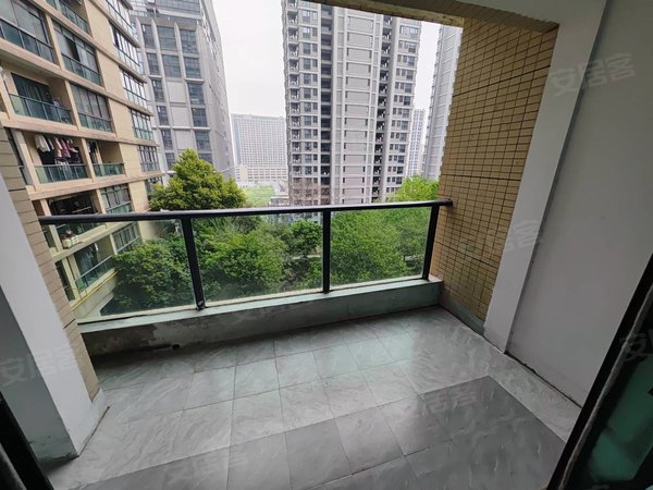 杭州萧山城厢嘉富广场新出房源 独门独户标准一室一厅 民水民电 潘水