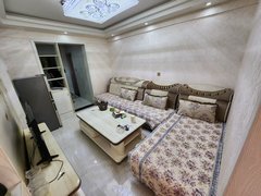 阿克苏阿克苏市阿克苏城区国色天香后面三个月起租，客卧分离，装修很干净感兴趣留言急租！出租房源真实图片