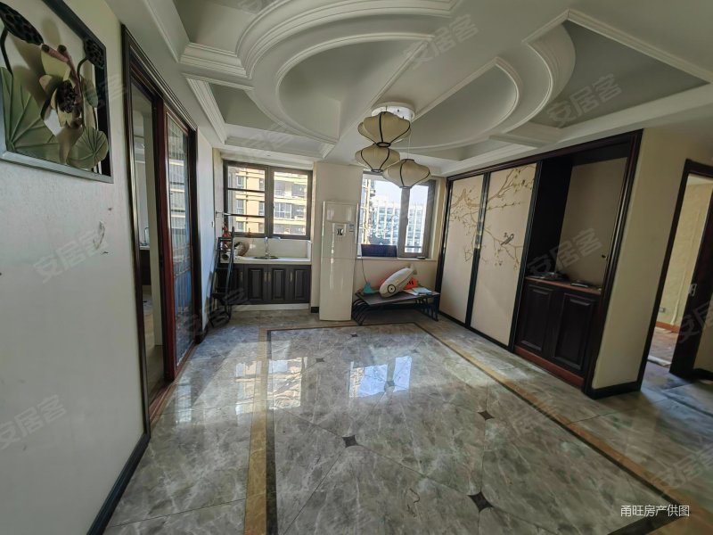 绿城皇冠花园一期 精装三房 东首边套 高层视野开阔