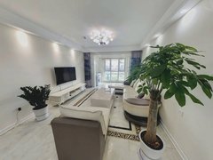 烟台开发区万达广场万达华府 温馨三居两卫 家具家电齐全 拎包入住 有车位出租房源真实图片