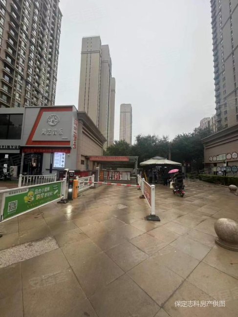 公园时代3室2厅2卫127㎡南北109万