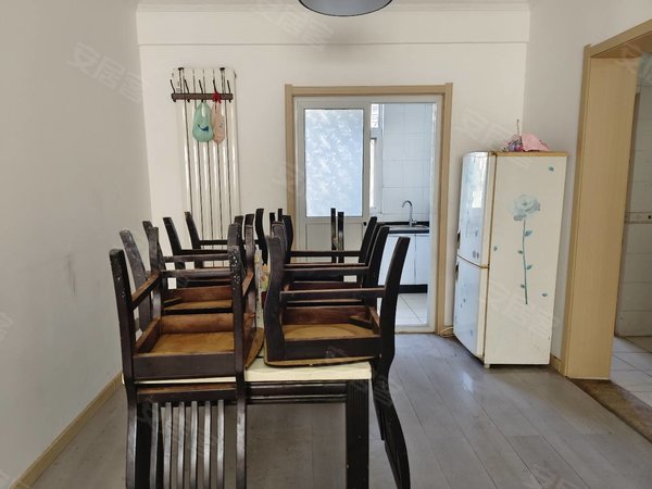 济源北海北海城区丽城花园丽城花园,精装三室两厅两卫,全明户型采光好