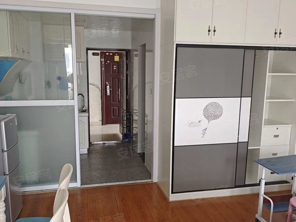 马鞍山雨山华润苏果橙果公寓要租房的来找我.