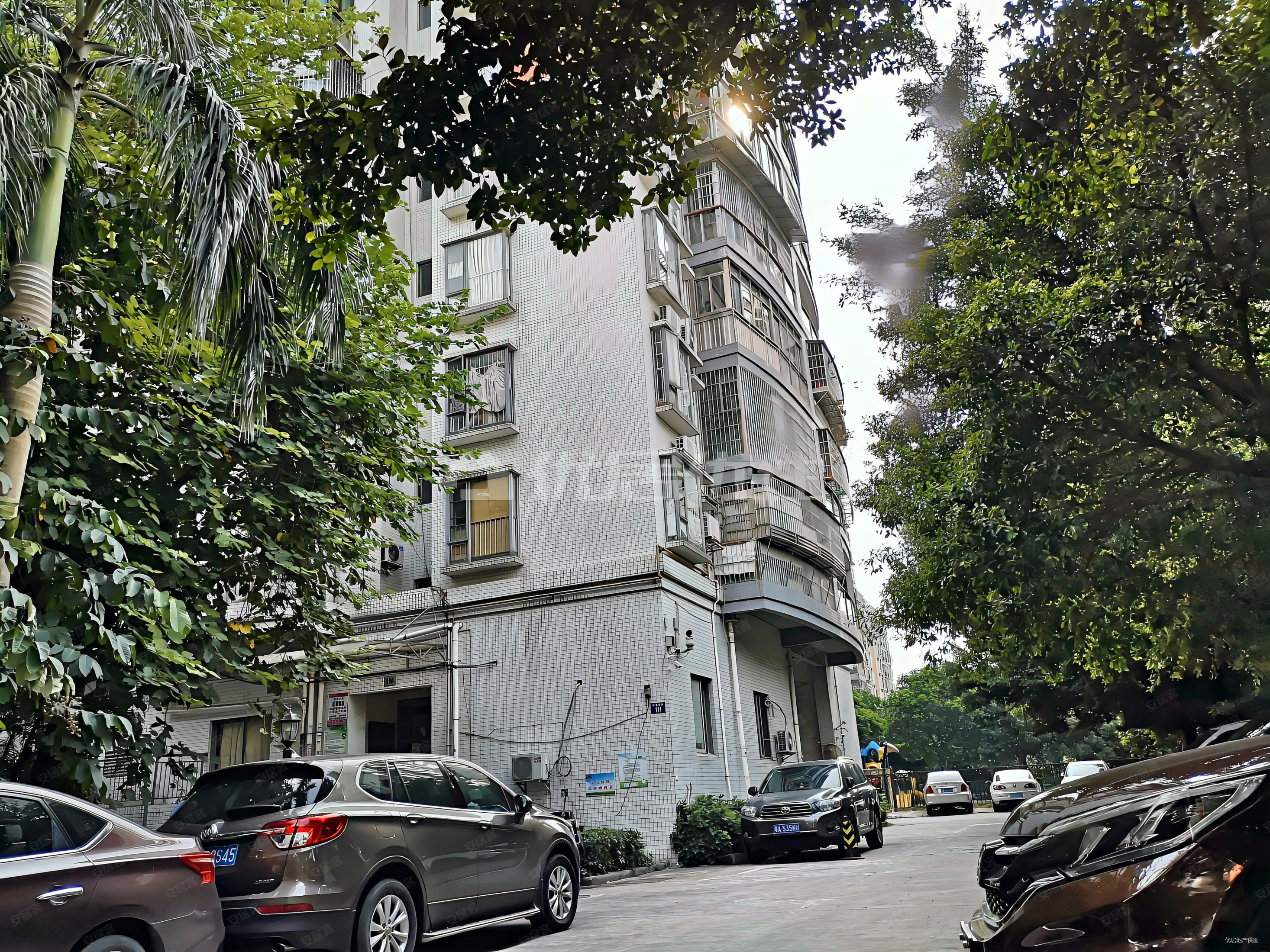 聚德花苑精装三房户型方正南北通透视野无遮挡