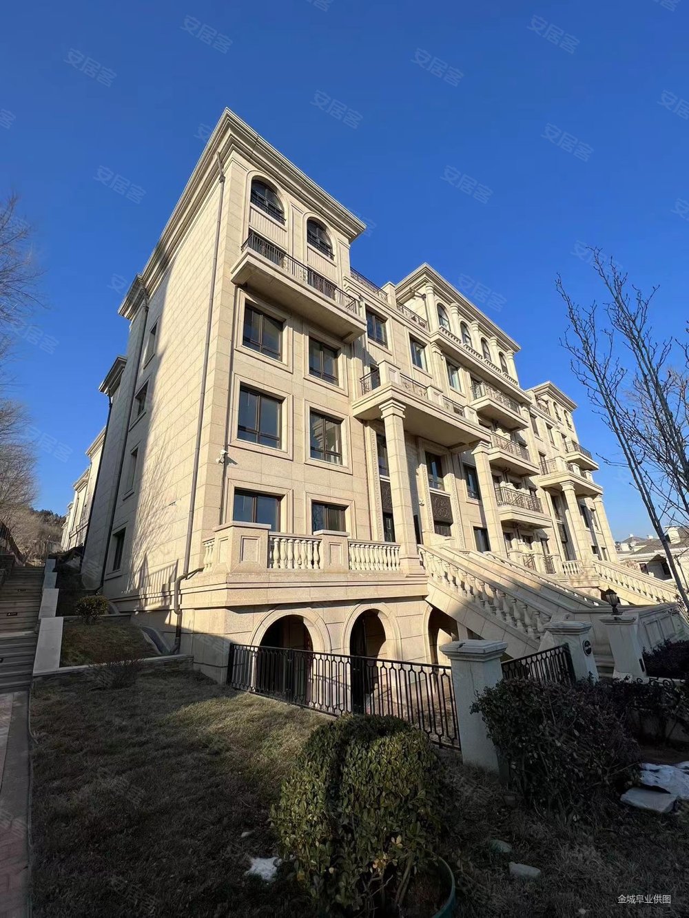 华润润西山(别墅)4室4厅6卫409.28㎡南北1500万