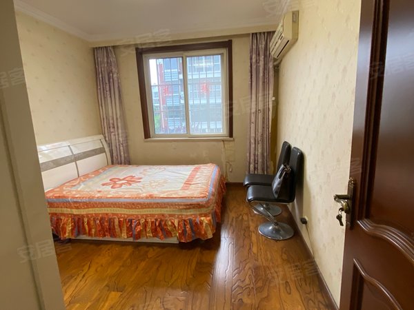 天津河西陈塘庄四季馨园四季馨园 3室1厅1卫 精装修 117平出租房源