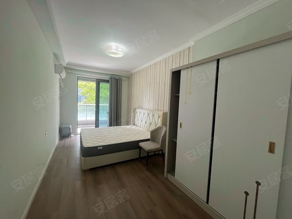 杭州拱墅半山融创金成臻华府四号线地铁吴家角港站半山桃源街附近臻