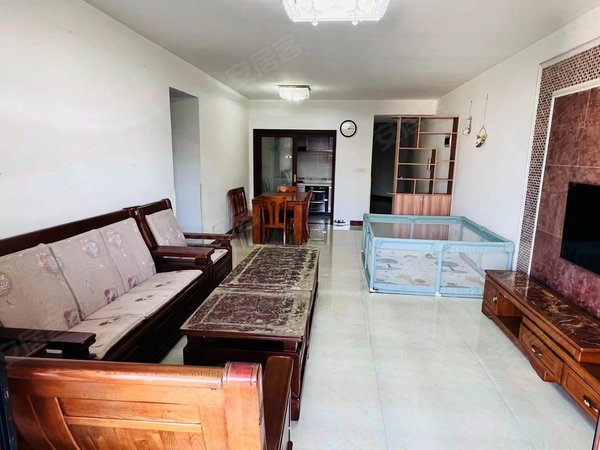 惠州惠城江北中心区华润御苑华润御苑,118平大三房,只租2000,有车位