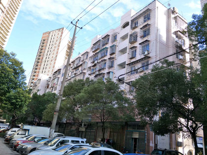 龙沈新村