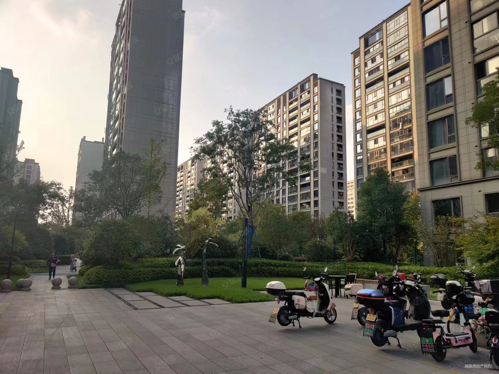 阳光城元垄璞悦3室2厅2卫100㎡南北210万