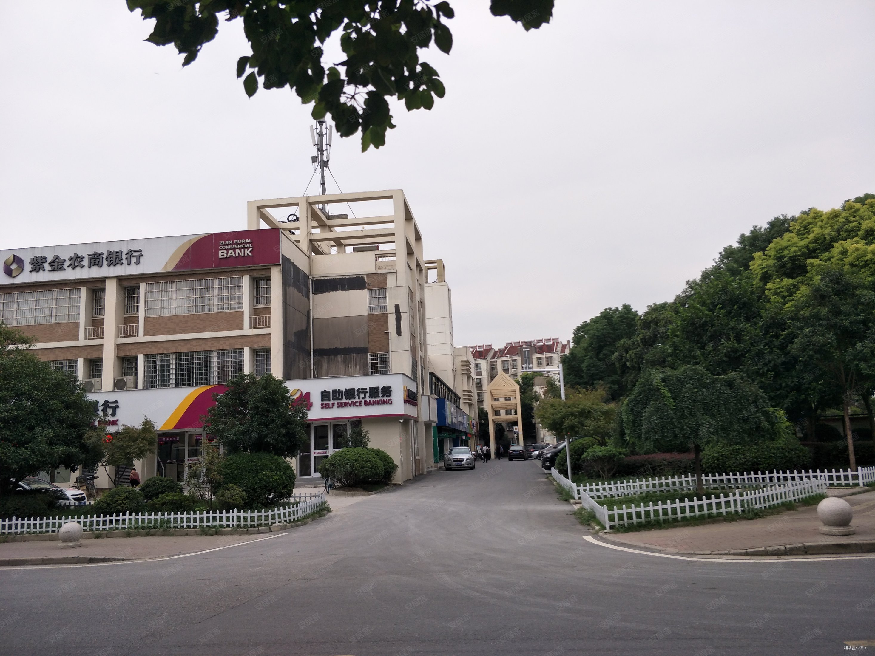 龙潭江畔人家大套五楼精装急卖价格好谈可过户贷款