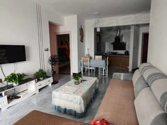 梧州岑溪岑溪城区现代城电梯2房出租，1500包物业，拎包入住，随时看房出租房源真实图片