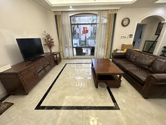 深圳龙岗坂田万科城宽景洋房上下叠院,豪华装修出租出租房源真实图片