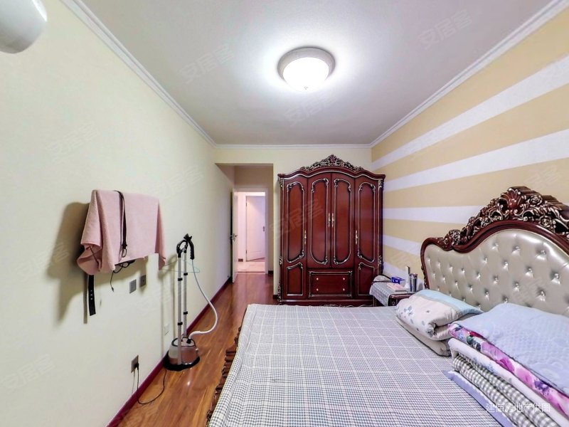 冠诚苑(冠城)3室2厅2卫126㎡南北315万