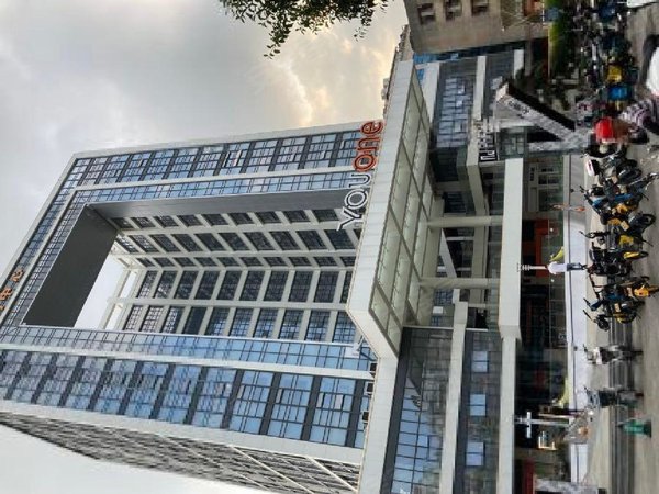 泉州丰泽津淮街银领国际中心泉州客运中心站对面 电梯高层采光好 办公