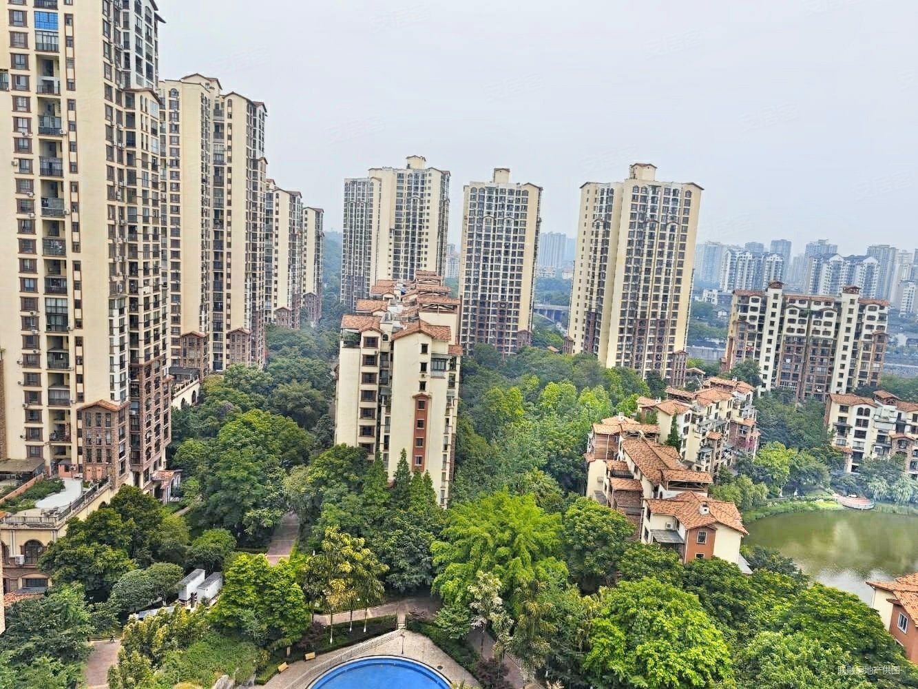 拓新红城3室2厅2卫108㎡东55万