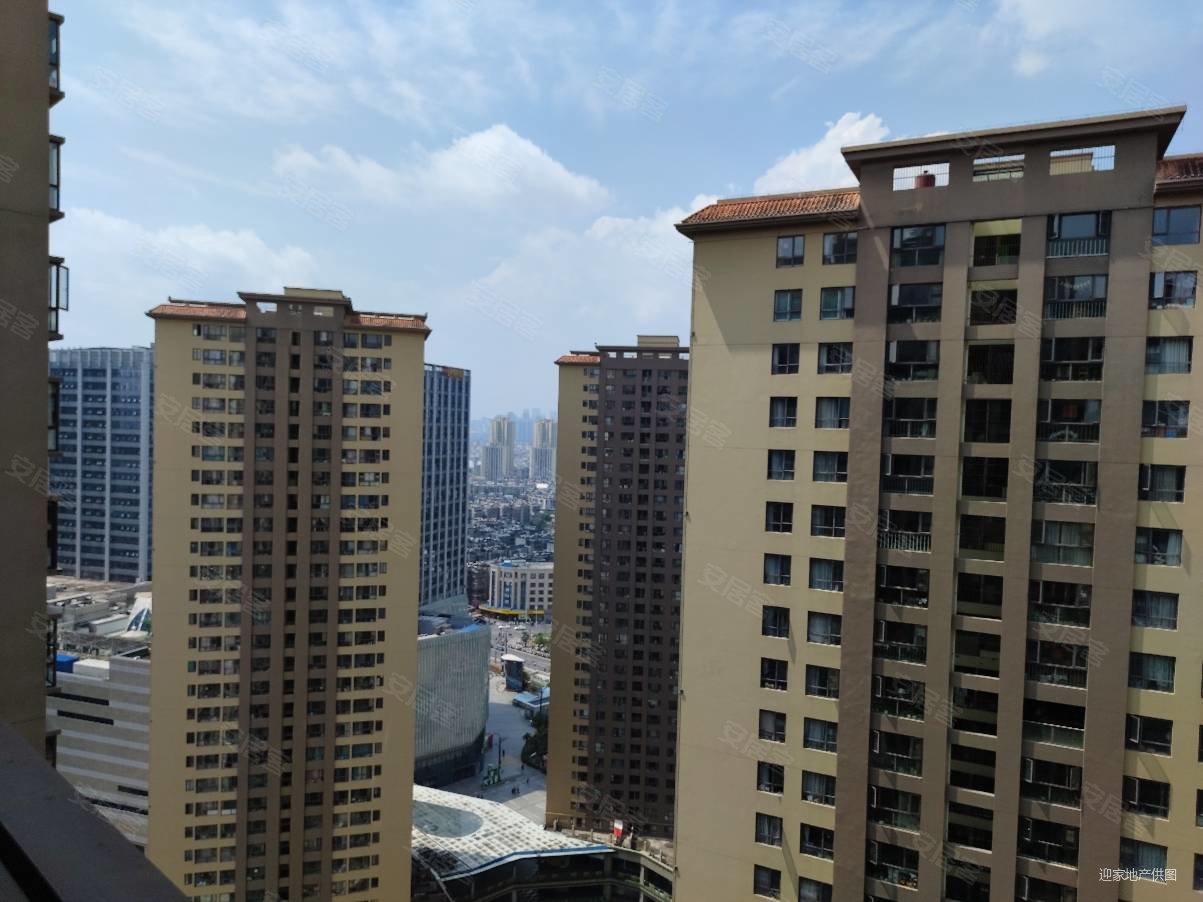 一环白龙路地铁口新迎新城 次新精装修电梯三房两厅近理工大