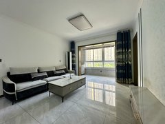 西安曲江新区金泘沱4号线地铁口,精装修3室 可以月付出租房源真实图片