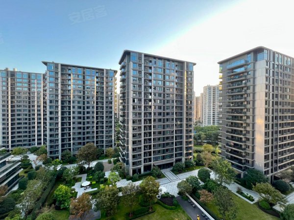 杭州上城城站杭源御潮府底价出租精装修4室166.