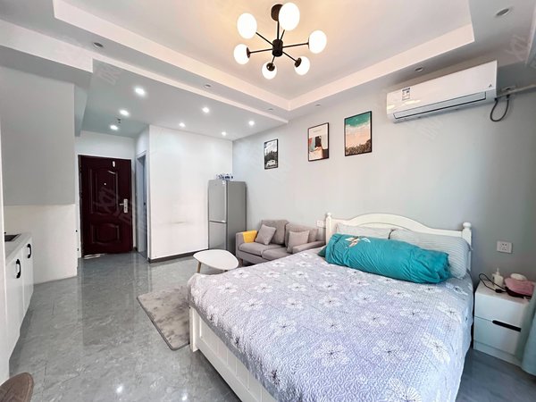 贵阳观山湖会展城金融城π公寓小清新整租1室1厅单身公寓 带空调阳台