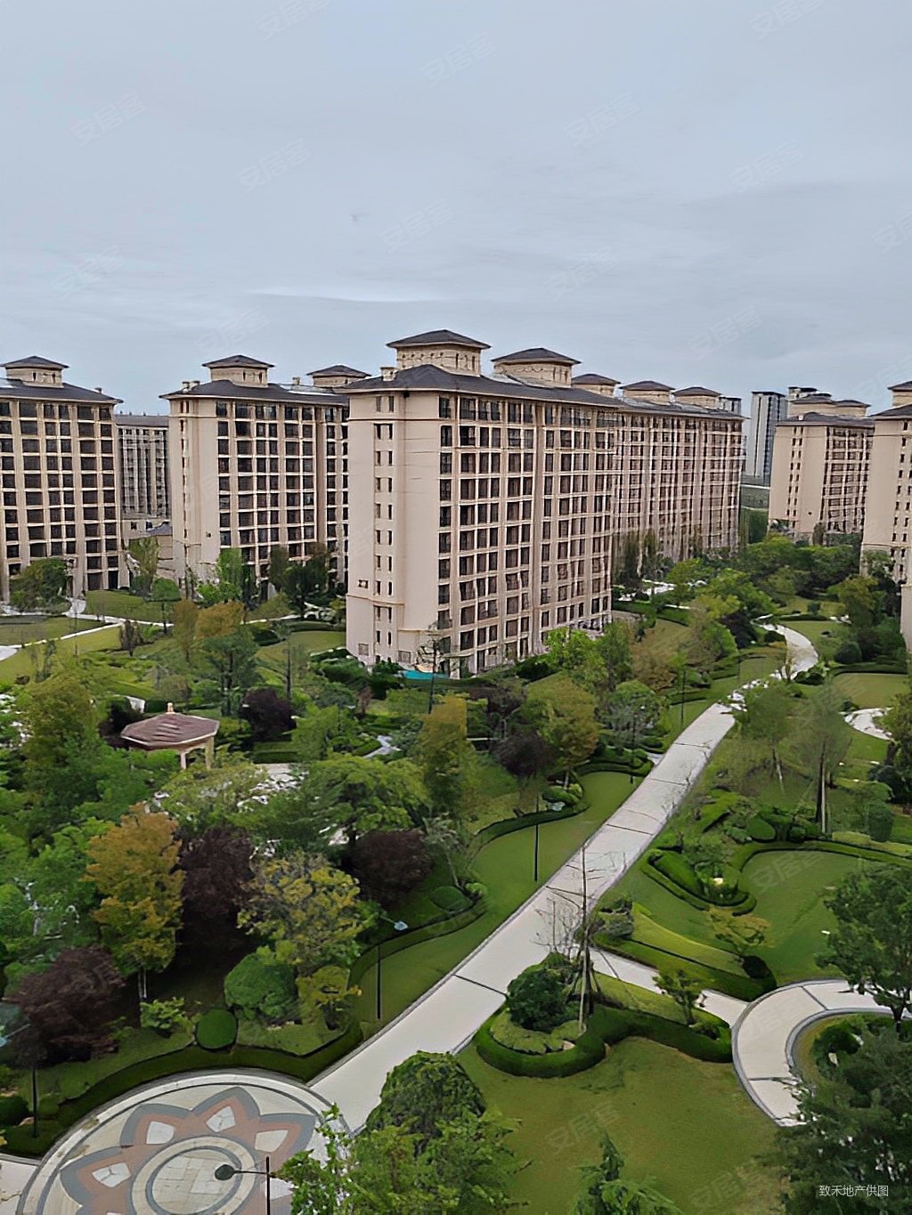 鲁信和璧花园3室2厅2卫139.03㎡南北230万