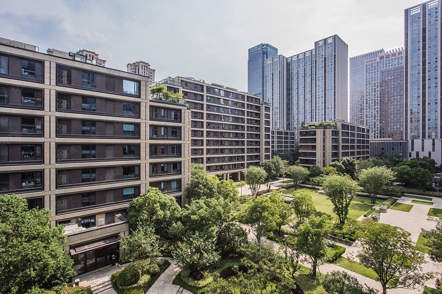 融创合肥壹号院4室2厅2卫169.95㎡南北830万