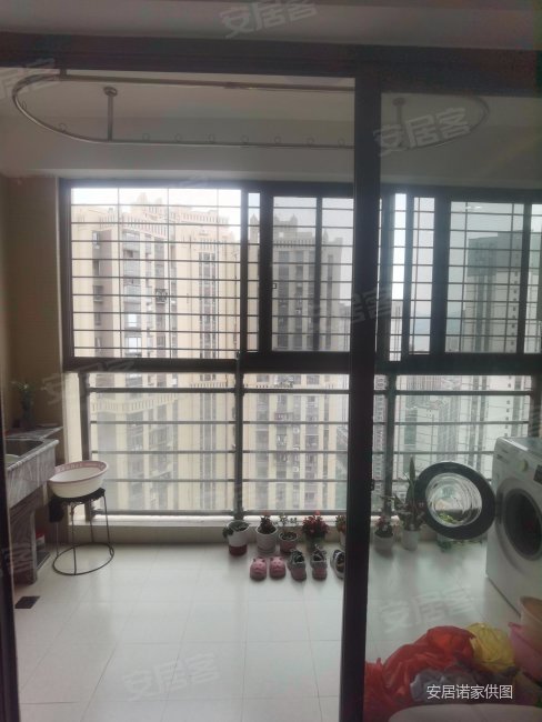 禹洲中央海岸(二期) 高楼层采光充足 商圈成熟 房龄新