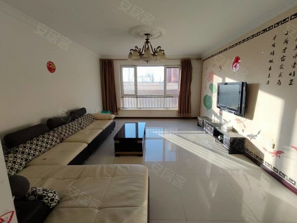 【多图】建国南苑,万达广场租房,1500元出租建国南苑二楼两室一厅80多