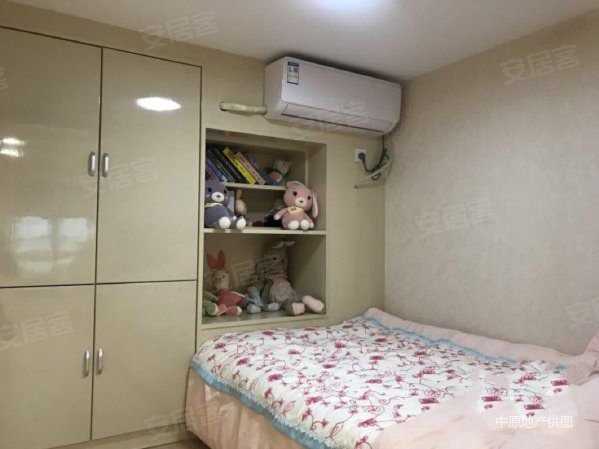 挑高5米 5号线地铁 赠送20平 精装修拎包入住